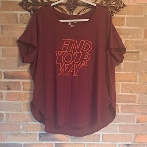 Xersion Women's 1X, Scoop Neck Tee - Burgundy with Orange Graphic